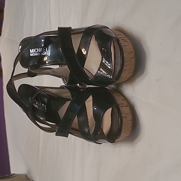 Michael Kors dress open toes ankle strap shoe Size 7 - Picture 1 of 7